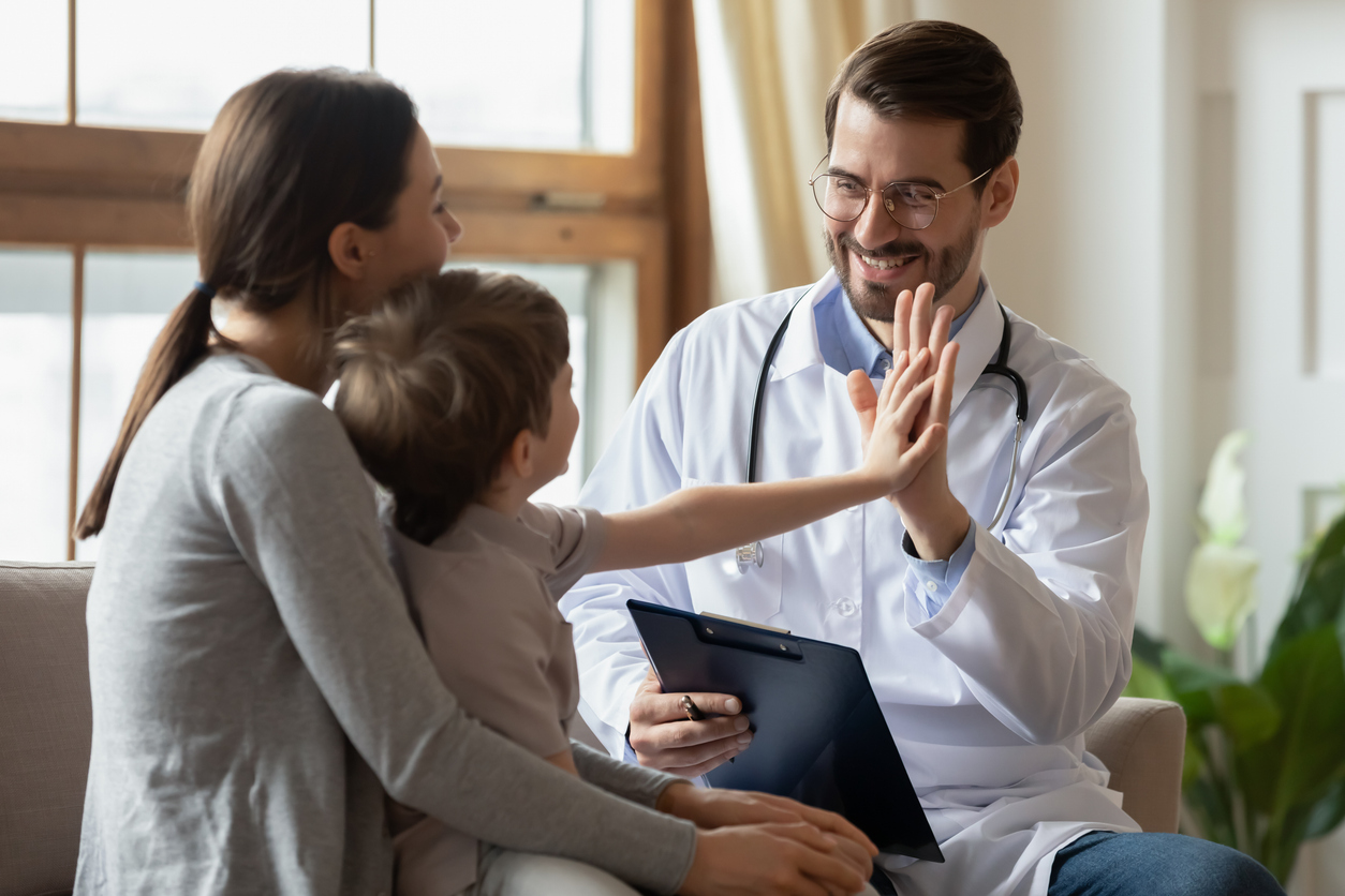 What Is Internal Medicine vs. Family Practice